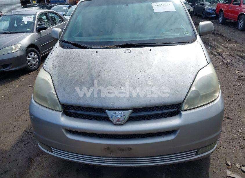 Photo 6 of 2005 Toyota Sienna XLE (VIN 5TDZA22CX5S309972)