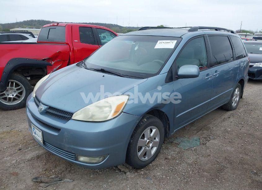 Photo 2 of 2005 Toyota Sienna XLE (VIN 5TDZA22CX5S331728)