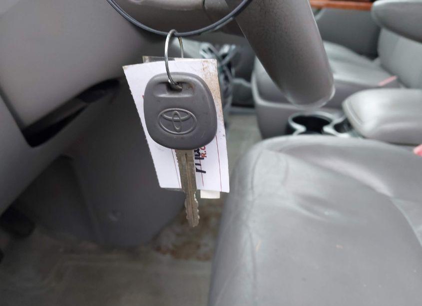 Photo 11 of 2006 Toyota Sienna XLE (VIN 5TDZA22CX6S436111)
