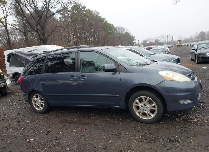 Photo 13 of 2006 Toyota Sienna XLE (VIN 5TDZA22CX6S436111)