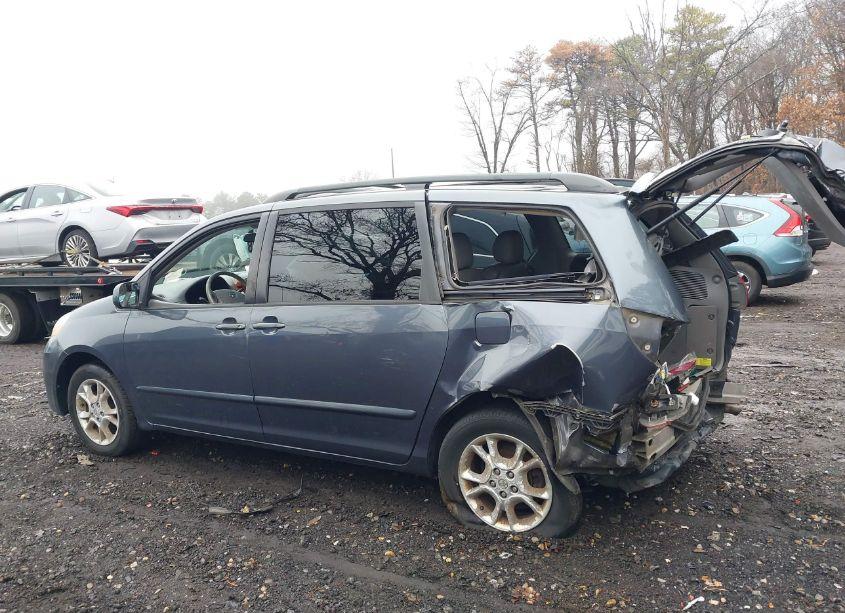 Photo 14 of 2006 Toyota Sienna XLE (VIN 5TDZA22CX6S436111)