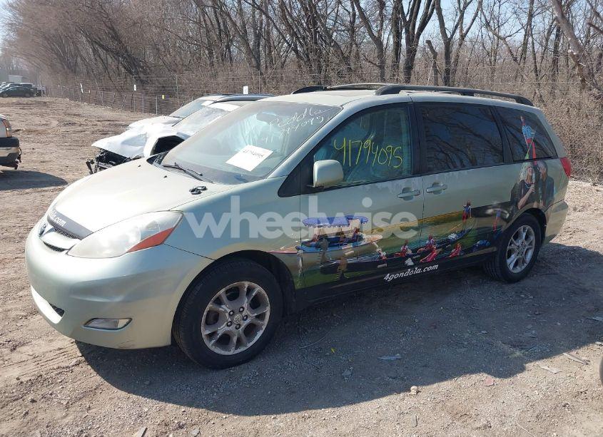 Photo 2 of 2006 Toyota Sienna XLE (VIN 5TDZA22CX6S486894)