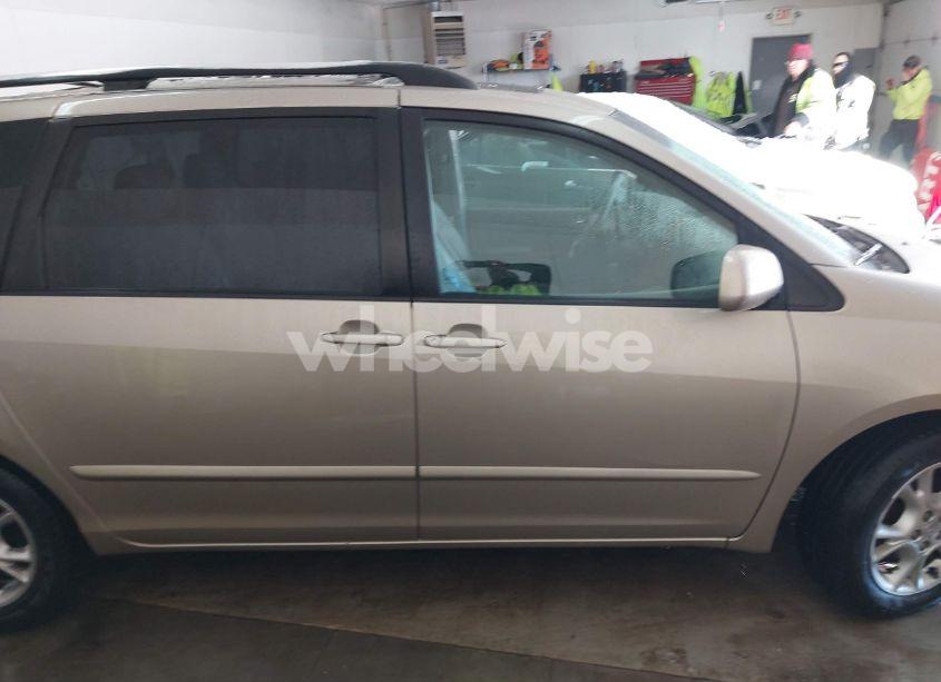 Photo 14 of 2006 Toyota Sienna XLE (VIN 5TDZA22CX6S528254)