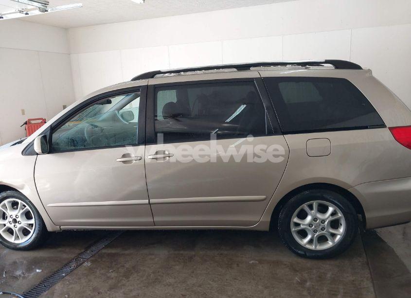 Photo 15 of 2006 Toyota Sienna XLE (VIN 5TDZA22CX6S528254)