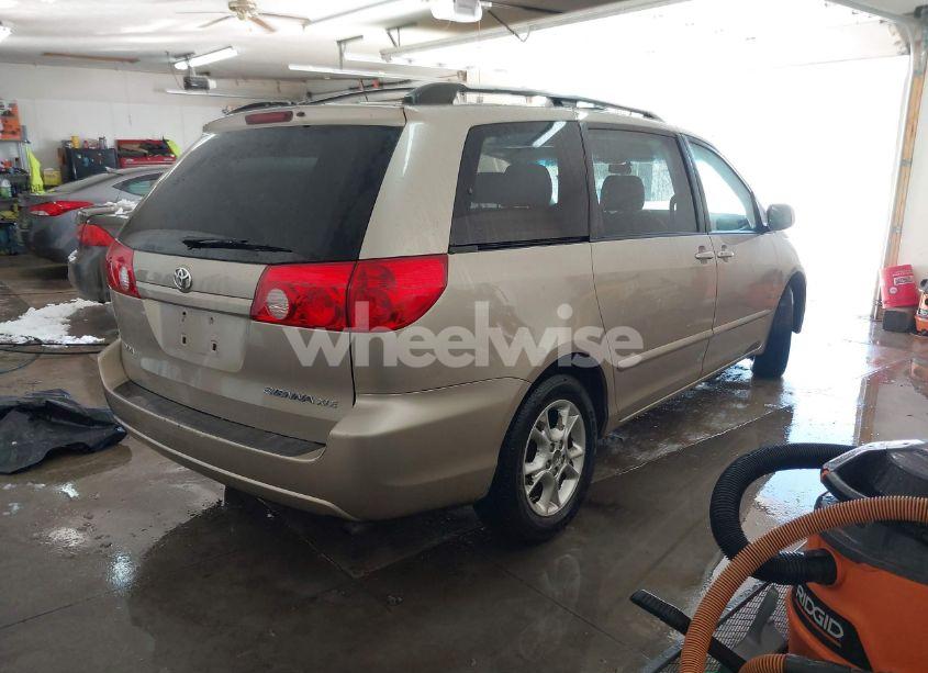 Photo 4 of 2006 Toyota Sienna XLE (VIN 5TDZA22CX6S528254)