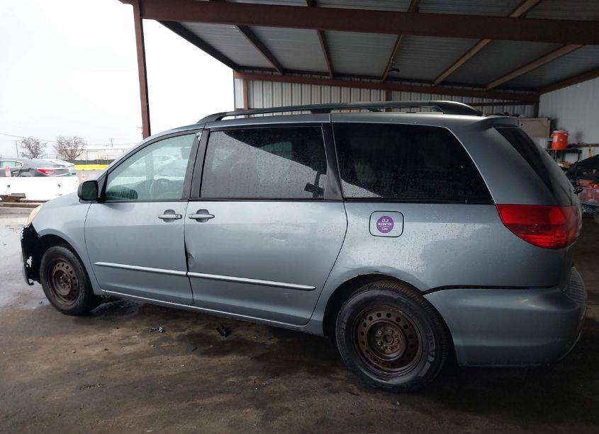 Photo 14 of 2004 Toyota Sienna LE (VIN 5TDZA23C04S038451)