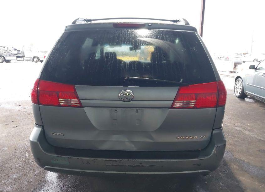 Photo 16 of 2004 Toyota Sienna LE (VIN 5TDZA23C04S038451)