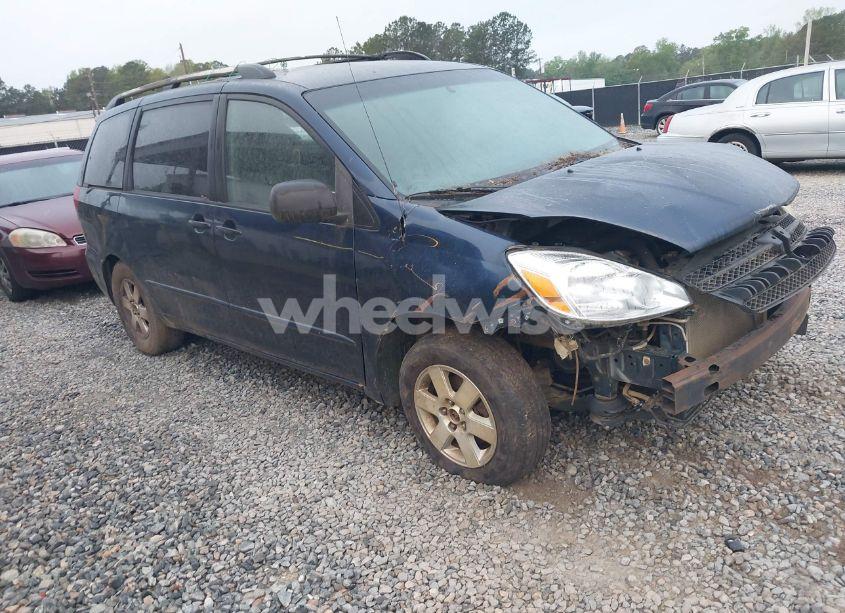 2004 Toyota Sienna LE (VIN 5TDZA23C04S085432) main photo