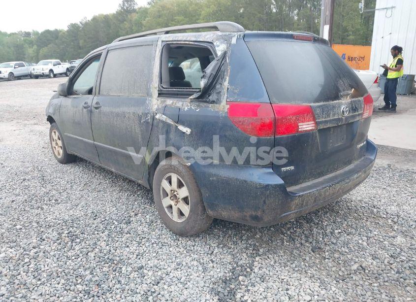 Photo 3 of 2004 Toyota Sienna LE (VIN 5TDZA23C04S085432)