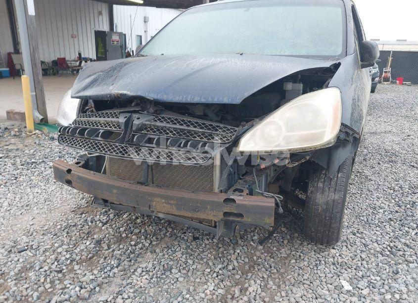 Photo 6 of 2004 Toyota Sienna LE (VIN 5TDZA23C04S085432)