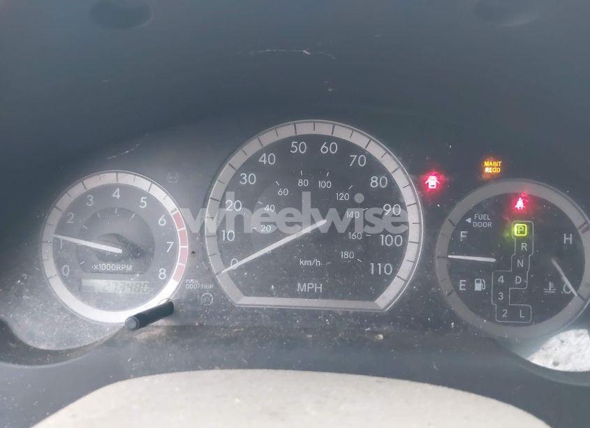 Photo 7 of 2004 Toyota Sienna LE (VIN 5TDZA23C04S085432)