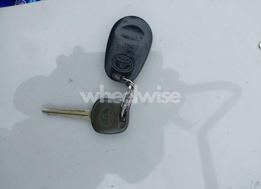 Photo 11 of 2004 Toyota Sienna LE (VIN 5TDZA23C04S113469)