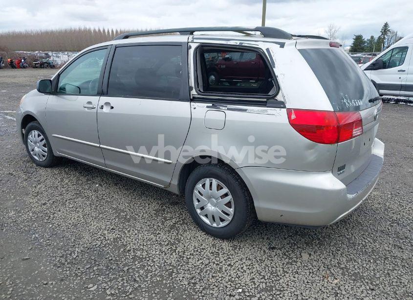 Photo 3 of 2004 Toyota Sienna LE (VIN 5TDZA23C04S113469)