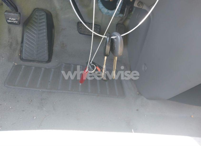 Photo 11 of 2004 Toyota Sienna LE (VIN 5TDZA23C04S132541)