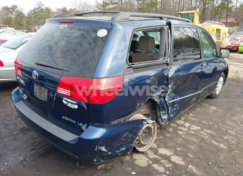 Photo 4 of 2004 Toyota Sienna LE (VIN 5TDZA23C04S132541)