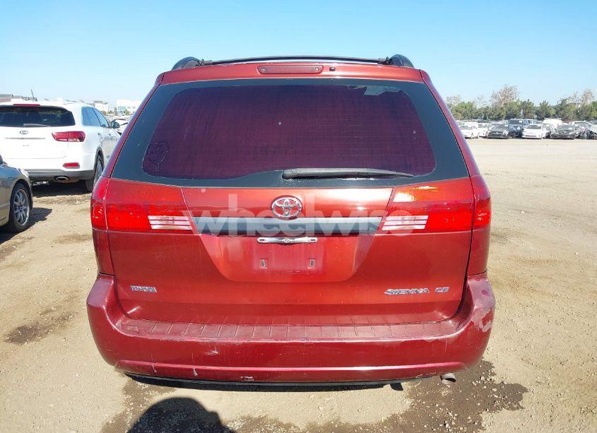 Photo 16 of 2004 Toyota Sienna CE (VIN 5TDZA23C04S157696)