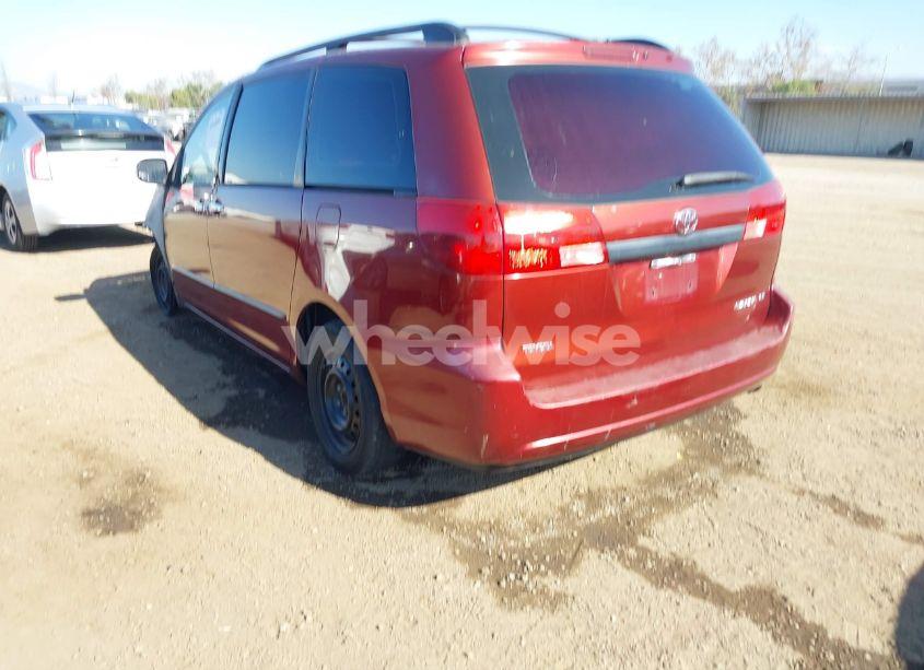 Photo 3 of 2004 Toyota Sienna CE (VIN 5TDZA23C04S157696)