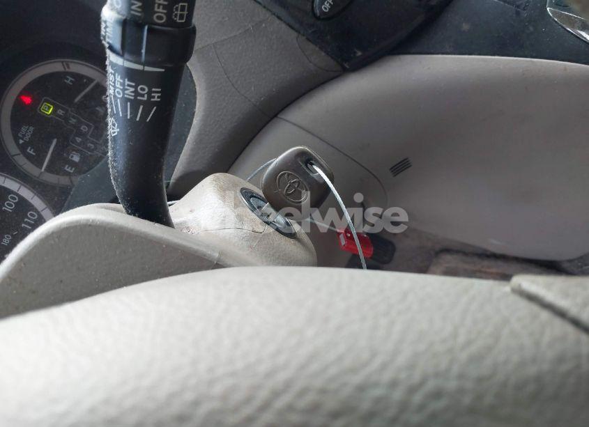 Photo 11 of 2004 Toyota Sienna LE (VIN 5TDZA23C04S188902)