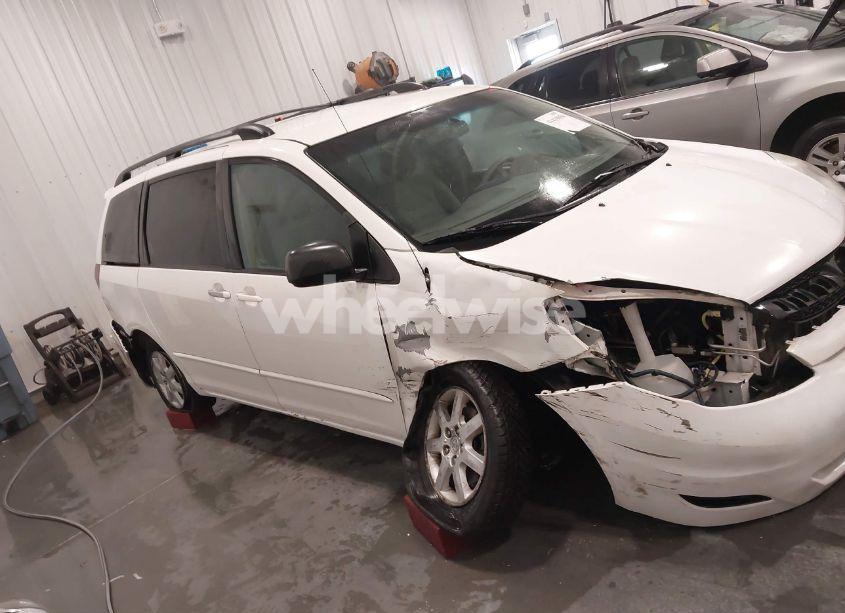 Photo 14 of 2005 Toyota Sienna LE (VIN 5TDZA23C05S221432)