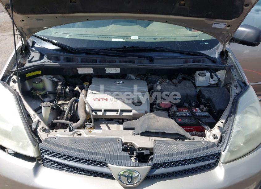 Photo 10 of 2005 Toyota Sienna CE (VIN 5TDZA23C05S288130)