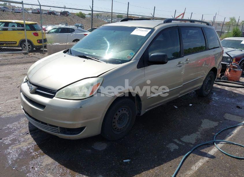 Photo 2 of 2005 Toyota Sienna CE (VIN 5TDZA23C05S288130)