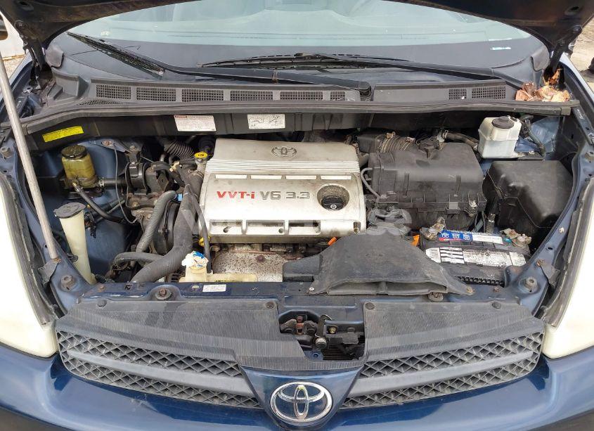 Photo 10 of 2005 Toyota Sienna CE (VIN 5TDZA23C05S300745)