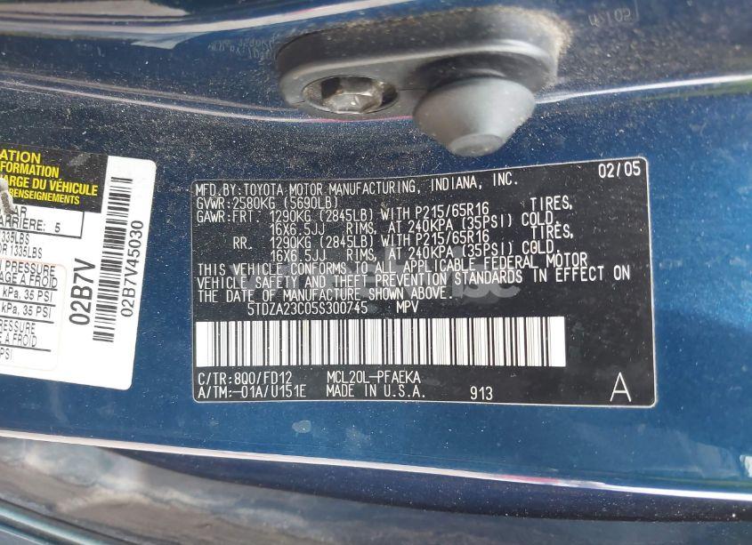 Photo 9 of 2005 Toyota Sienna CE (VIN 5TDZA23C05S300745)