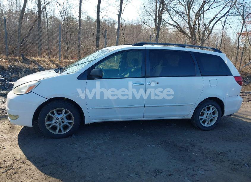 Photo 14 of 2005 Toyota Sienna LE (VIN 5TDZA23C05S335432)