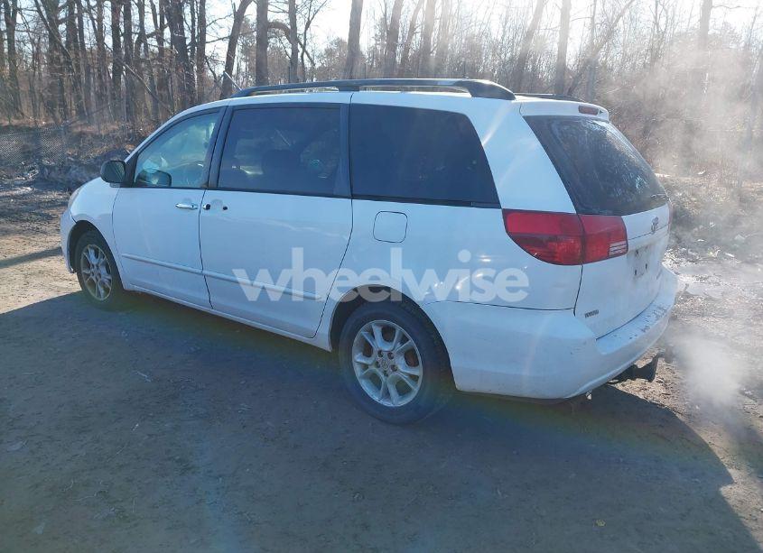 Photo 3 of 2005 Toyota Sienna LE (VIN 5TDZA23C05S335432)
