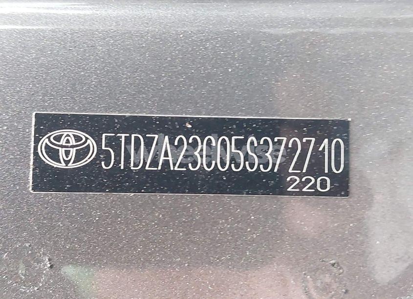 Photo 9 of 2005 Toyota Sienna LE (VIN 5TDZA23C05S372710)