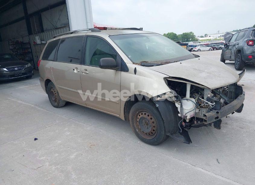 2006 Toyota Sienna LE (VIN 5TDZA23C06S439260) main photo