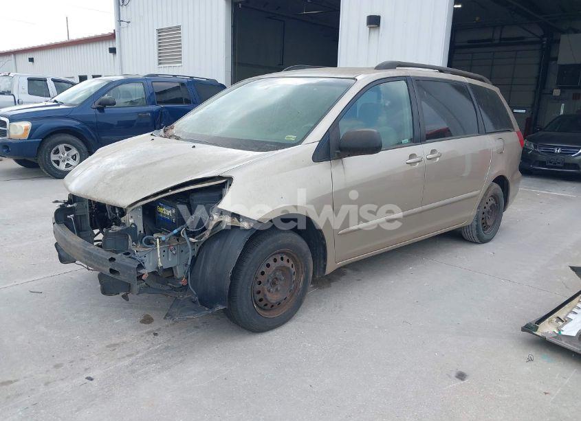 Photo 2 of 2006 Toyota Sienna LE (VIN 5TDZA23C06S439260)