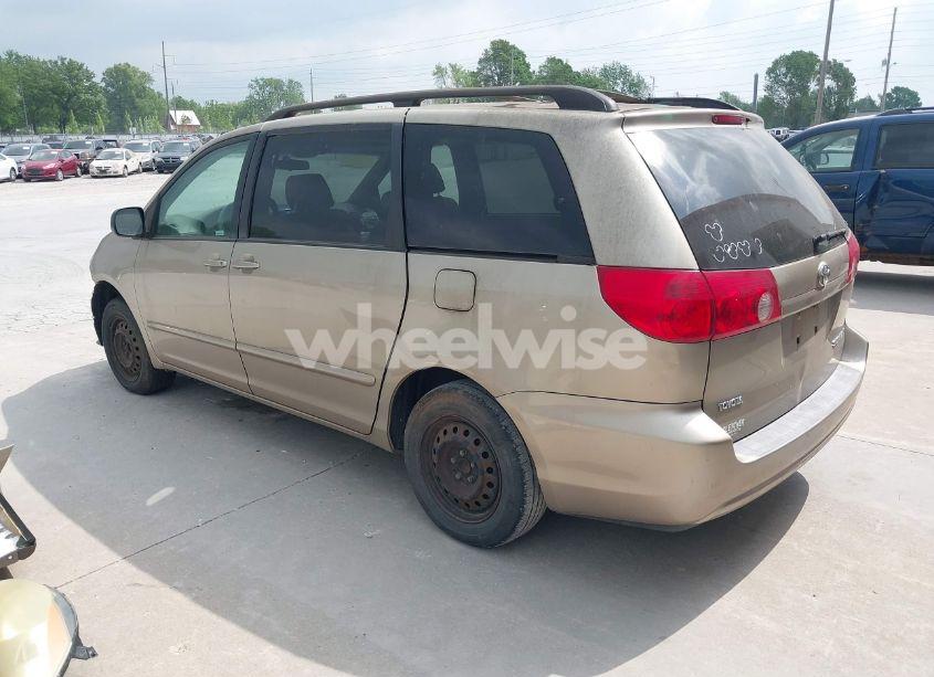 Photo 3 of 2006 Toyota Sienna LE (VIN 5TDZA23C06S439260)