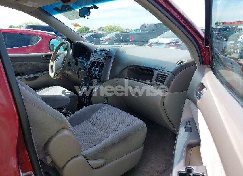 Photo 5 of 2006 Toyota Sienna LE (VIN 5TDZA23C06S459024)