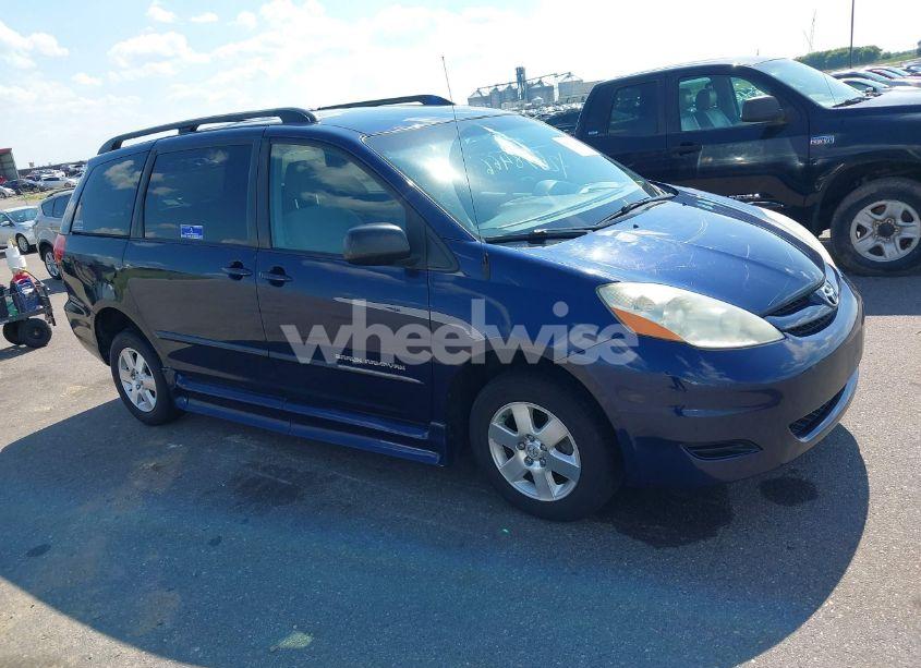 2006 Toyota Sienna LE (VIN 5TDZA23C06S487535) main photo