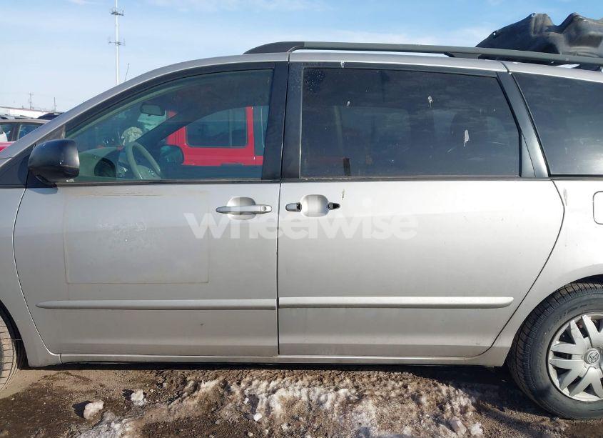 Photo 14 of 2006 Toyota Sienna LE (VIN 5TDZA23C06S523076)