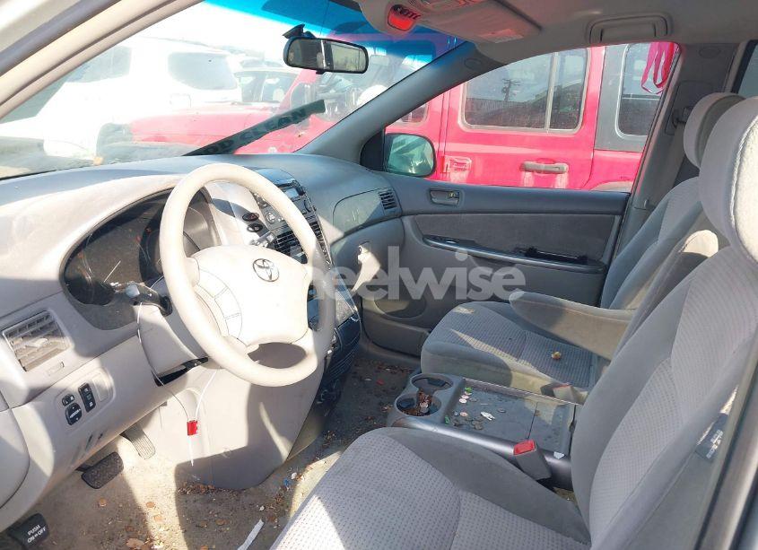 Photo 5 of 2006 Toyota Sienna LE (VIN 5TDZA23C06S523076)
