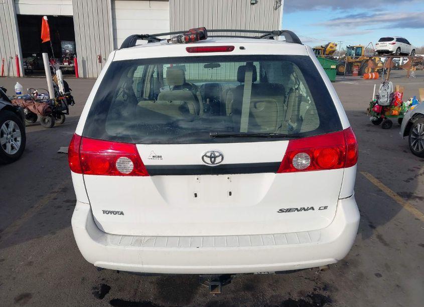 Photo 16 of 2006 Toyota Sienna CE (VIN 5TDZA23C06S524177)