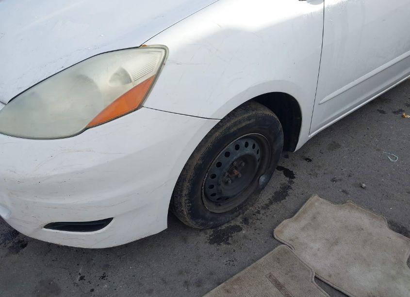 Photo 6 of 2006 Toyota Sienna CE (VIN 5TDZA23C06S524177)