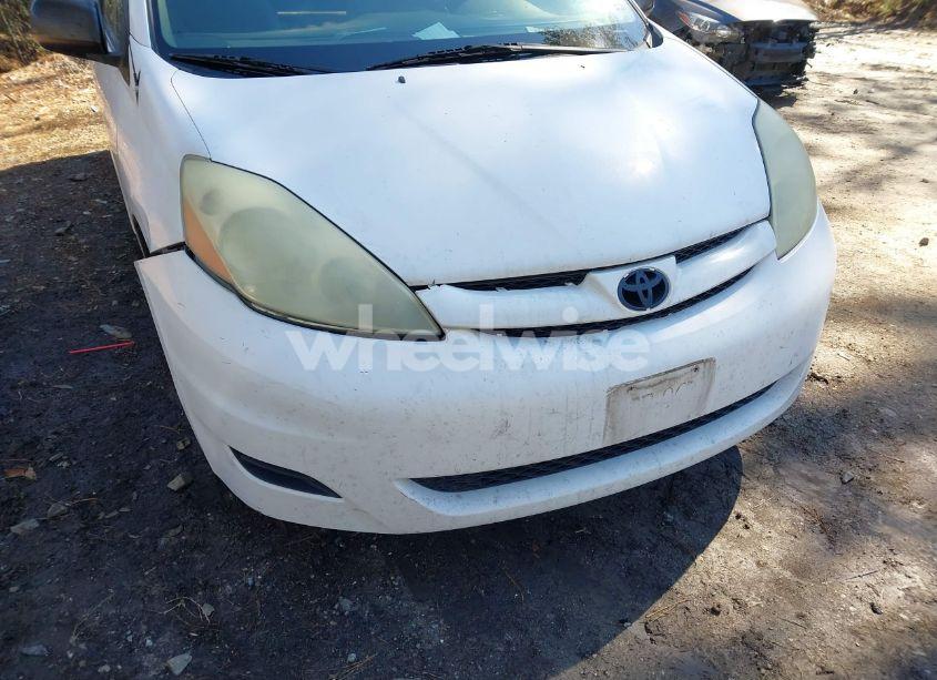 Photo 6 of 2006 Toyota Sienna LE (VIN 5TDZA23C06S531579)