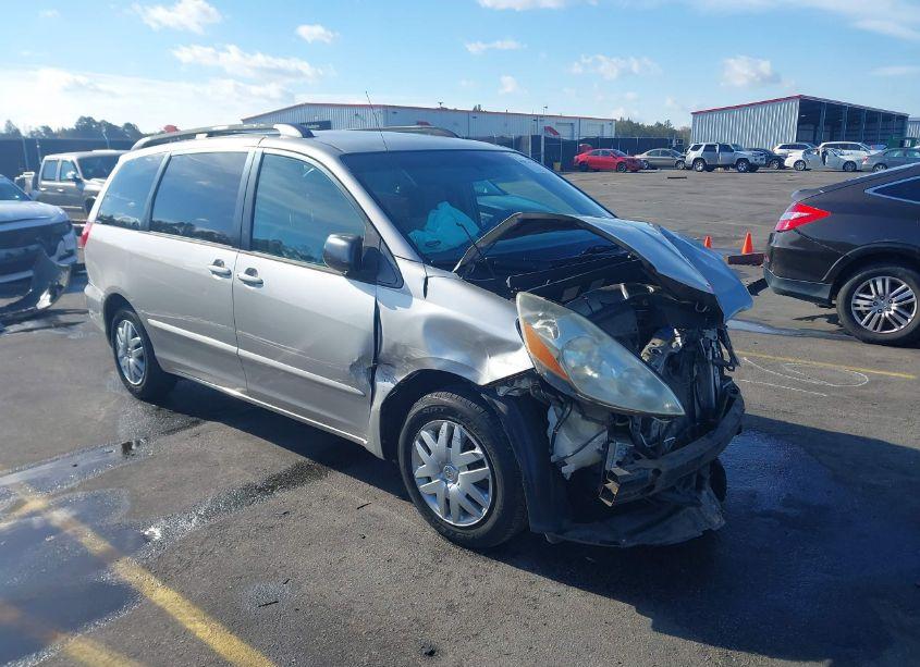 2006 Toyota Sienna LE (VIN 5TDZA23C06S562444) main photo