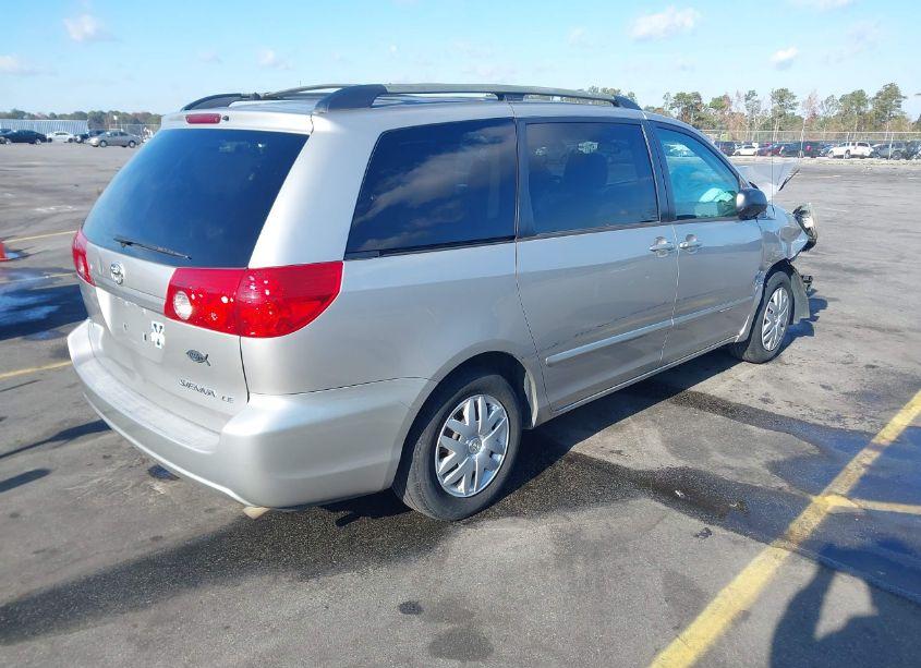 Photo 4 of 2006 Toyota Sienna LE (VIN 5TDZA23C06S562444)