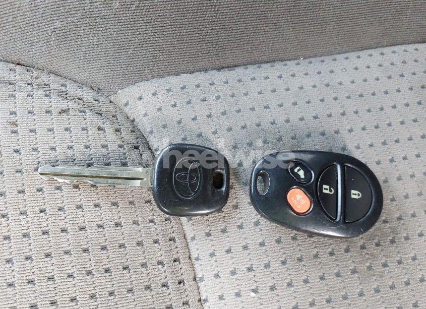 Photo 11 of 2006 Toyota Sienna LE (VIN 5TDZA23C06S563996)