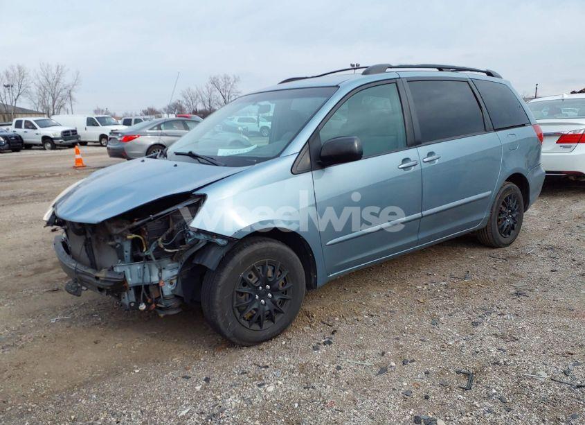 Photo 2 of 2006 Toyota Sienna LE (VIN 5TDZA23C06S563996)
