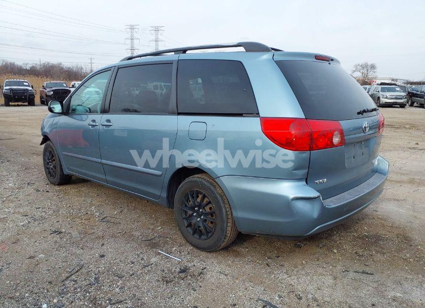 Photo 3 of 2006 Toyota Sienna LE (VIN 5TDZA23C06S563996)