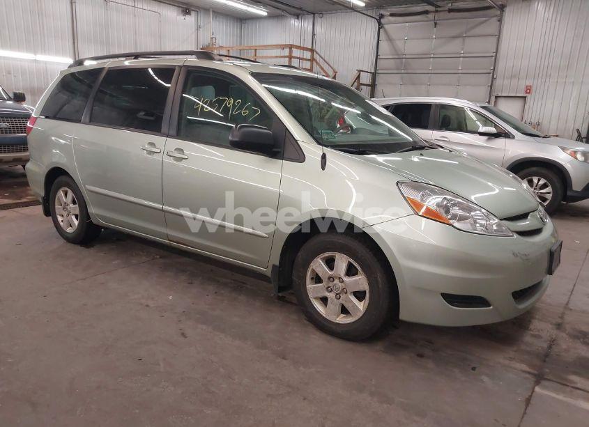 2006 Toyota Sienna LE (VIN 5TDZA23C06S575503) main photo