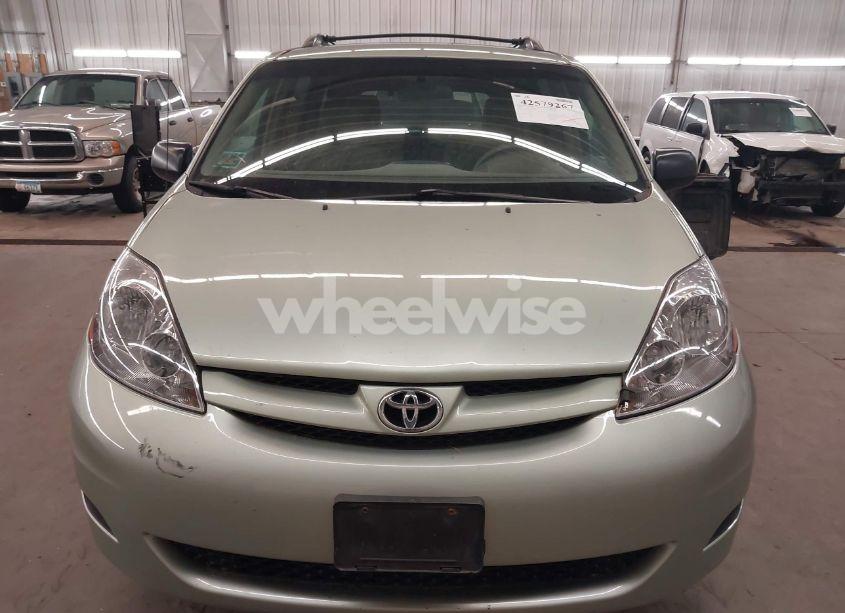 Photo 6 of 2006 Toyota Sienna LE (VIN 5TDZA23C06S575503)