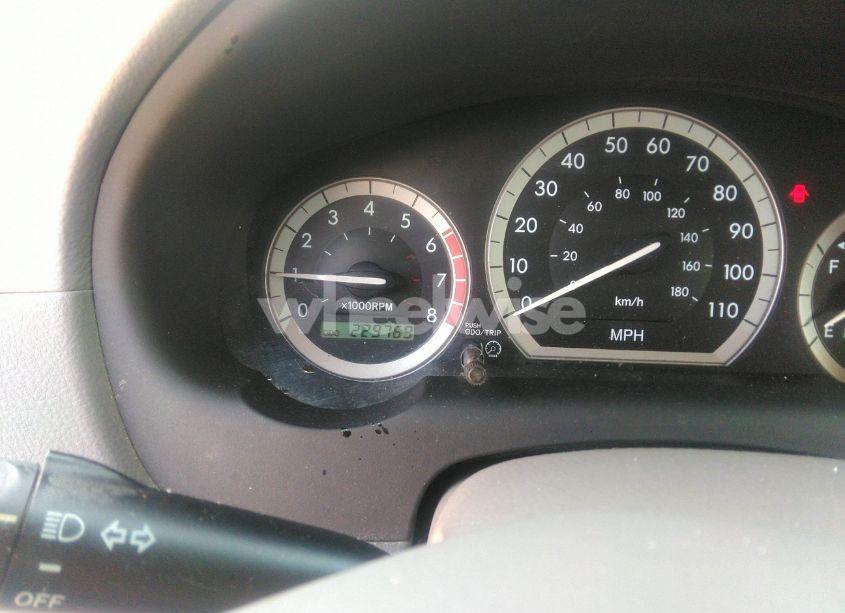 Photo 7 of 2004 Toyota Sienna LE (VIN 5TDZA23C14S001795)