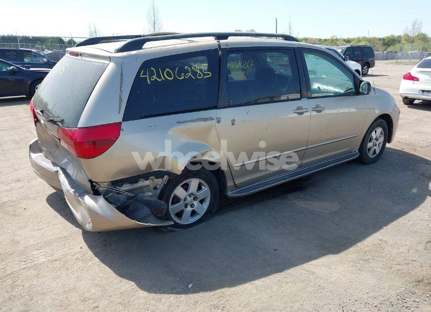 Photo 4 of 2004 Toyota Sienna LE (VIN 5TDZA23C14S068512)