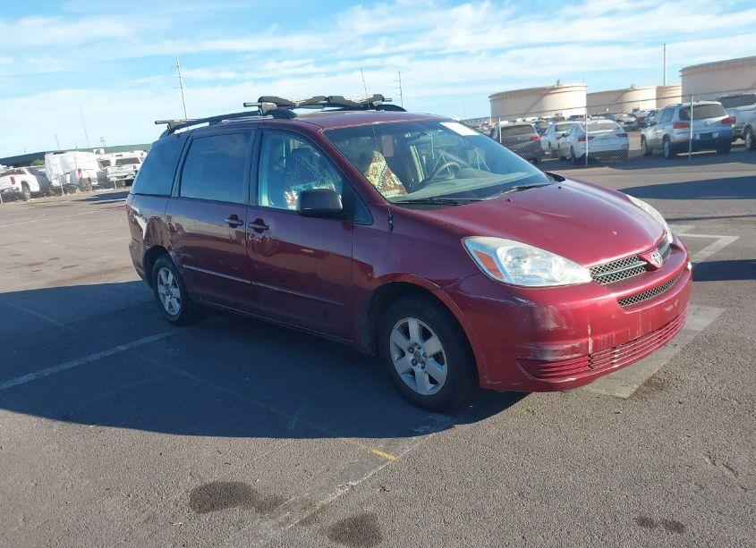 2004 Toyota Sienna LE (VIN 5TDZA23C14S099582) main photo